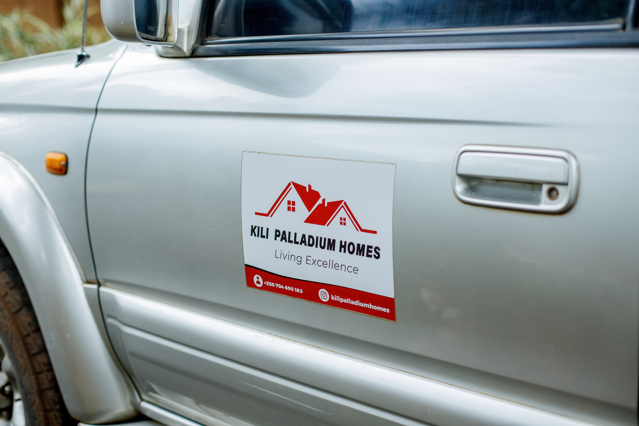 Kili Palladium Homes branded vehicle